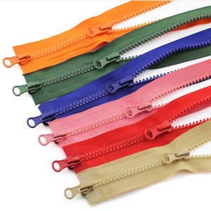 Fermeture éclair en plastique avec fermeture éclair en résine 3 # 5 # 8 #   Dents en caoutchouc automatiques à extrémités ouvertes et fermées pour vêtements - Product Image 1