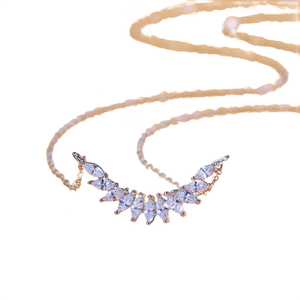 Collar con Colgante de Moissanita Chapado en Oro Blanco, Corte Marquesa, Forma de Luna, Cadena Minimalista, Joyería para Uso Diario de Mujer - Product Image 5