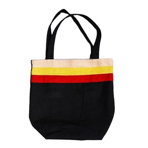 Sac à provisions recyclable en toile de coton avec motif de lettre imprimé de logo personnalisé - Product Image 1