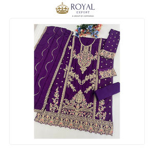 Nueva Colección de Trajes Pakistaníes de Diseñador, los Mejores Trajes de Viscosa y Seda Chinon para Fiestas y Festivales, con Bordados - Product Image 4