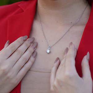 Collar con Colgante de Diamantes de Lujo Minimalista, Plata de Ley 925, para Mujer, Compromiso, Boda, Aniversario, Uso Diario - Product Image 4