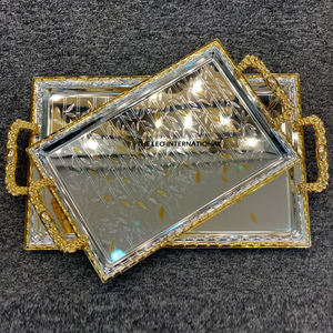 Vajilla Redonda de Acero Inoxidable con Acabado Dorado Brillante, Decoración Geométrica para Frutas y Postres, Ecológica - Product Image 4