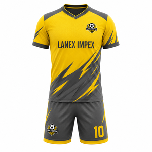 Ensemble de maillots de football personnalisés en gros, uniforme de football professionnel pour hommes et garçons, vêtements de sport d'équipe, chemise à manches courtes et shorts avec logo - Product Image 1