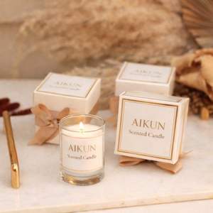 Bougie parfumée AIKUN à combustion longue durée dans un bocal en verre, avec parfum de champagne et de mûre, bougie d'aromathérapie haut de gamme pour les chaînes de vente au détail OEM - Product Image 4