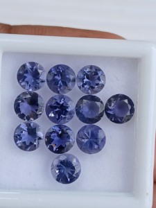 พลอยไอโอไลต์สีน้ำเงินธรรมชาติแบบเม็ดเดี่ยว |   พลอยเจียระไนทรงกลมขนาด 4 มม. 5 มม. พร้อมสีสันเปลี่ยนแปลงสำหรับทำเครื่องประดับ - Product Image 2