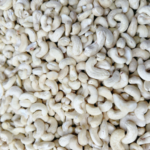 Reasonable Price Cashew <b>Nuts</b> <b>Kernel</b> <b>Nuts</b> Kaju SANTIGO Cashew <b>Kernels</b> Exported To Middle East - Product Image 1