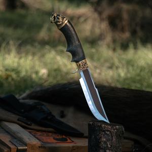 Cuchillo utilitario de acero de Damasco SHARP POINT TRADES con hoja de punta curva, mango de madera y funda de cuero, 6.7 pulgadas de longitud total, grado DIY - Product Image 1