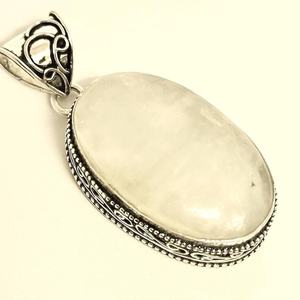Pendentif artisanal en argent sterling avec pierre de lune blanche, bijou élégant pierre de naissance, cadeau d'anniversaire - Product Image 6
