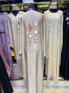 Nouvelle collection 2026 : Magnifique Abaya noire traditionnelle islamique pour femmes – Vêtements musulmans d'Arabie Saoudite et du Golfe - Product Image 3