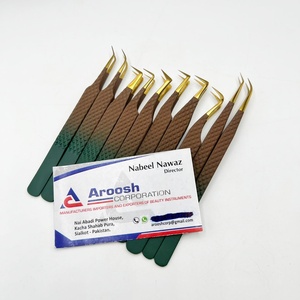 Juego de 10 Pinzas para Pestañas con Punta Dorada, Mango Verde, Acero Inoxidable de Precisión, Herramientas de Extensión - Product Image 5
