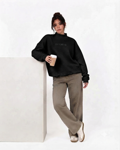 เสื้อสเวตเชิ้ตคอเต่าทรงโอเวอร์ไซส์สำหรับผู้หญิง แบรนด์ส่วนตัว ผลิตตามสั่ง ผ้าฝ้าย 100% ผ้าฟลีซหนานุ่ม คุณภาพพรีเมียม - Product Image 1