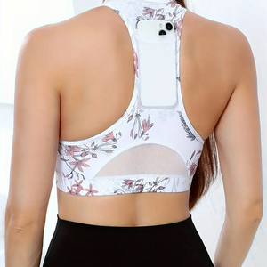 เสื้อชั้นในโยคะคุณภาพสูงสำหรับผู้หญิงไซส์ใหญ่ แบบ Racerback รองรับทรงได้ดี ระบายอากาศได้ดี ผลิตจากผ้า Spandex/Polyester สีสันปรับแต่งได้ ขายส่ง - Product Image 4