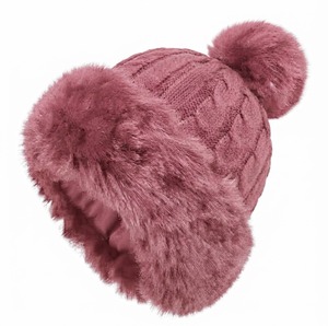 Bonnet décontracté gris en fausse fourrure pour homme, chaud et doux pour l'hiver, avec bordure en fourrure et logo personnalisé - Product Image 3