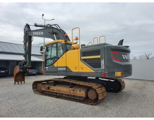 Excavadora de cadenas Volvo EC250EL con motor de alta potencia, componentes hidráulicos HYDAC y cucharón con capacidad de 4 m³ - Product Image 4