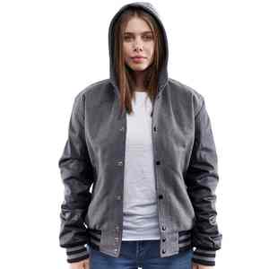 Chaqueta Varsity con Capucha para Mujer, Hecha a Medida, con Mangas de Tela de Lana, Diseño Invernal Resistente al Viento y Ecológico - Product Image 2