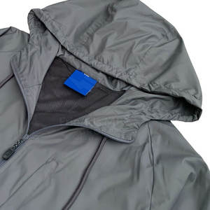 Ensemble veste et pantalon coupe-vent léger et respirant, conçu pour les sports de plein air et les voyages - Product Image 2