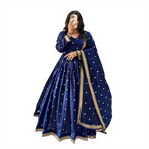 Kurta Tradicional Larga para Mujer con Dupatta, Tejido a Mano en Algodón Zari, Corte Regular, Diseño de Cuatro Lados, Secado Rápido - Product Image 1