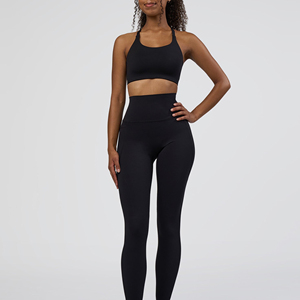 Soutien-gorge de sport sans couture noir pour femme, col halter, maintien moyen, haut de yoga et de fitness, couleur unie - Product Image 3