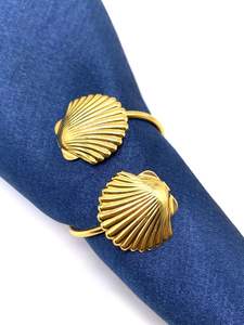 Anneau de serviette en métal décoratif, parfait pour les hôtes élégants et les belles compositions de table - Product Image 2