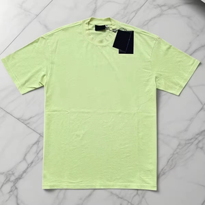 เสื้อยืดคอกลมแขนสั้นสีเขียวเข้มสำหรับผู้ชาย ทรงโอเวอร์ไซส์ สไตล์ลำลอง ผ้าถักเนื้อเจอร์ซีย์ สีพื้น ผ้าฝ้าย 100% - Product Image 2