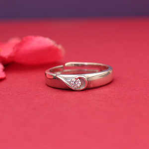 Belle bague ajustable en argent et diamants, fabriquée à la main par un créateur, bijoux élégants pour femmes et filles, à porter lors de mariages et de fêtes - Product Image 1