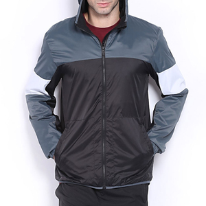 Street Wear Comfortable Fabric Men Windbreaker <b>Jacket</b> <b>Winter</b> Wear Zipper Style Side Pockets Men Windbreaker <b>Jackets</b> Customized - Product Image 3