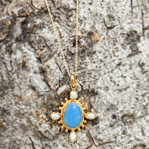 Pendentif léger en chalcédoine bleue et perle d'eau douce, plaqué or 18 carats, collier unisexe pour occasions spéciales, idéal pour les cadeaux. - Product Image 5