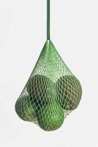 Sac en filet tubulaire tricoté souple SAGA 6kg en PE avec logo personnalisé pour l'emballage agricole de légumes et de fruits, 2000 rouleaux - Product Image 3