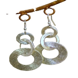 Pendientes de hoja oblonga, morados, las pequeñas cosas de la vida son a veces lo que recogemos y apreciar estas delicadas - Product Image 4