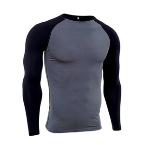 Camisetas de compresión OEM para hombre, personalizadas, de poliéster, de secado rápido, transpirables, para entrenamiento físico y uso deportivo. - Product Image 3