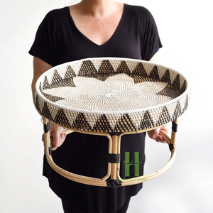 HNH Craft Plateau rond en rotin avec support Bac de rangement en osier pour l'affichage des aliments pour le pique-nique et la décoration intérieure OEM au Vietnam - Product Image 1