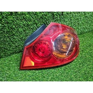 Luz Trasera Derecha Usada en Estado de Funcionamiento - Product Image 2