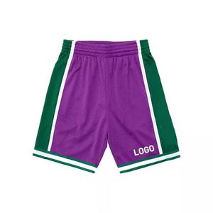 Shorts en jean pour hommes, style streetwear, personnalisés, délavés vintage, avec strass, par un fabricant de denim - Product Image 1