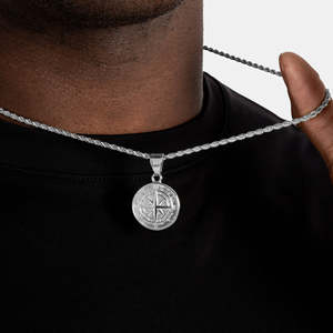 Collar con Colgante de Brújula de Plata 925 para Hombre, Diseño Geométrico Minimalista, Uso Diario - Product Image 4