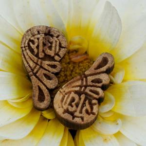 Pendientes de botón con motivo étnico Tulsi, hechos a mano, unisex, joyería espiritual de moda, incrustaciones sin fin, venta al por mayor, Sigma Export India - Product Image 2