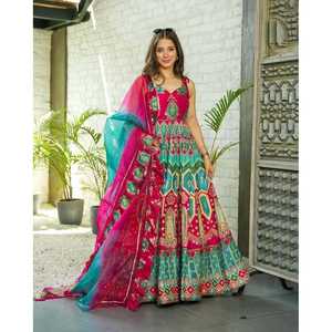 BATA DE TRABAJO CON ESTAMPADO DIGITAL DE MUSELINA ATRACTIVA CON DUPATTA ROSA - Product Image 1