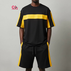 เสื้อยืดและกางเกงขาสั้นชุดเซ็ตสปอร์ตสีดำเหลืองสำหรับผู้ชาย ขายดี แห้งเร็ว ผ้าถัก ชุดฤดูร้อน - Product Image 1