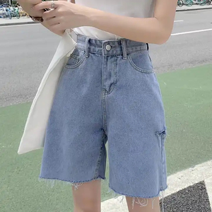 Shorts de mezclilla premium personalizados ODM para mujer, cintura media, ecológicos, cómodos para verano, estilo casual, con logo, lavados, estilo boyfriend, formales - Product Image 4