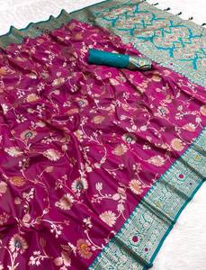 Sari Banarasi à tissage héritage avec pallu contrastant riche - Product Image 2