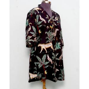 Chemise longue style kimono 100% coton pur pour femme, imprimé jungle, ouverture devant, col en V, manches 3/4, coupe ample avec ceinture à nouer - Product Image 5