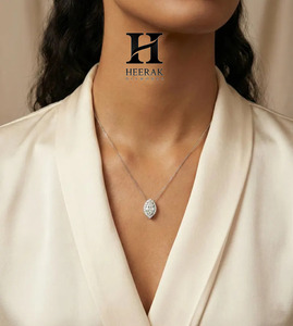Pendentif en forme de marquise avec cluster de diamants en or blanc 14 carats, collier en diamant cultivé en laboratoire certifié IGI pour femmes, bijoux fins - Product Image 1