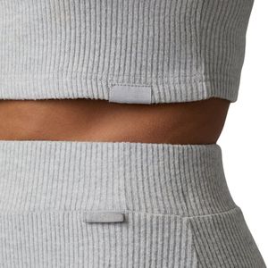 Haut court côtelé gris clair à col carré et manches longues pour femme – T-shirt décontracté extensible et ajusté, doux et élégant pour le quotidien - Product Image 6