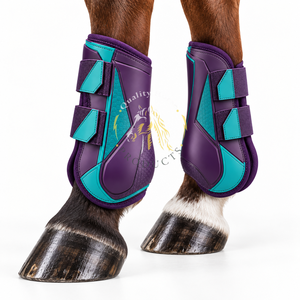 Botas de cepillado para caballos resistentes, diseñadas con material exterior duradero, acolchado cómodo y correas ajustables para entrenamiento regular. - Product Image 5