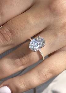 Bague élégante et magnifique en moissanite plaquée rhodium, style hip-hop, avec pierres claires, pour fiançailles et événements masculins - Product Image 3