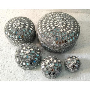 Boîte à Bijoux Personnalisée Faite à la Main pour la Décoration de la Maison, Boîte de Rangement Perlée en Lac pour Bijoux de Mode, Boîte Cadeau pour Mariage - Product Image 4