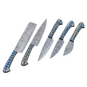 Ensemble de couteaux de chef en acier Damas de qualité supérieure, 5 pièces, personnalisé, avec couteau à découper, Santoku, couteau utilitaire et mosaïque de broches - Product Image 1