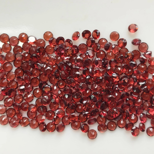 โกเมนสีแดงธรรมชาติ 4.5 มม. ทรงกลมเจียระไนแบบบริลเลียนท์ คุณภาพดีที่สุด พลอยเม็ดเดี่ยวสำหรับทำเครื่องประดับ - Product Image 4