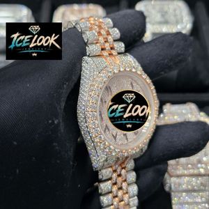 ICELOOK นาฬิกาข้อมือสตรีสแตนเลสสตีลหรูหรา 30 มม. หน้าปัดกลม แสดงวันที่แบบอะนาล็อกควอตซ์ สายคริสตัลสีโรสโกลด์ ตัวล็อคแบบพับได้ - Product Image 3