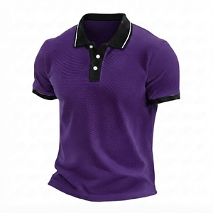 Camiseta de Golf Casual Personalizada para Hombre, Color Morado, Manga Corta, 100% Poliéster, Antiarrugas, Logotipo Frontal Impreso por Transferencia de Calor, Color Negro - Product Image 1
