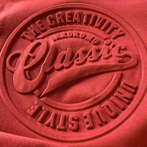 T-shirt décontracté pour homme en coton 100% de haute qualité, col rond, manches courtes, 220 grammes, personnalisé avec un motif en relief 3D - Product Image 2